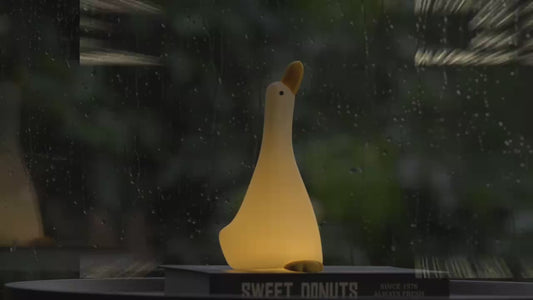 Cute Duck Night Light – Soft Silicone Touch & Warm LED Glow
